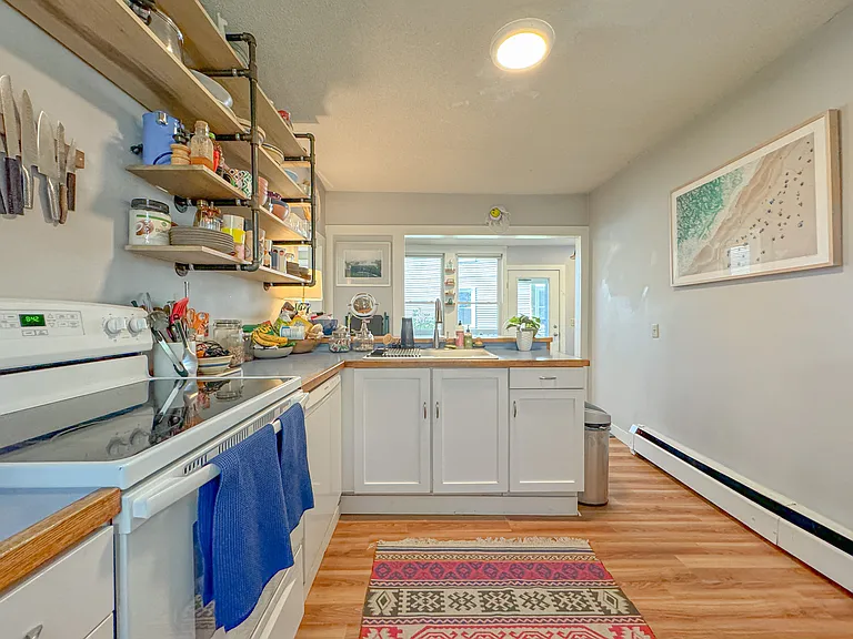 329 Preble St #1 — Photo 13