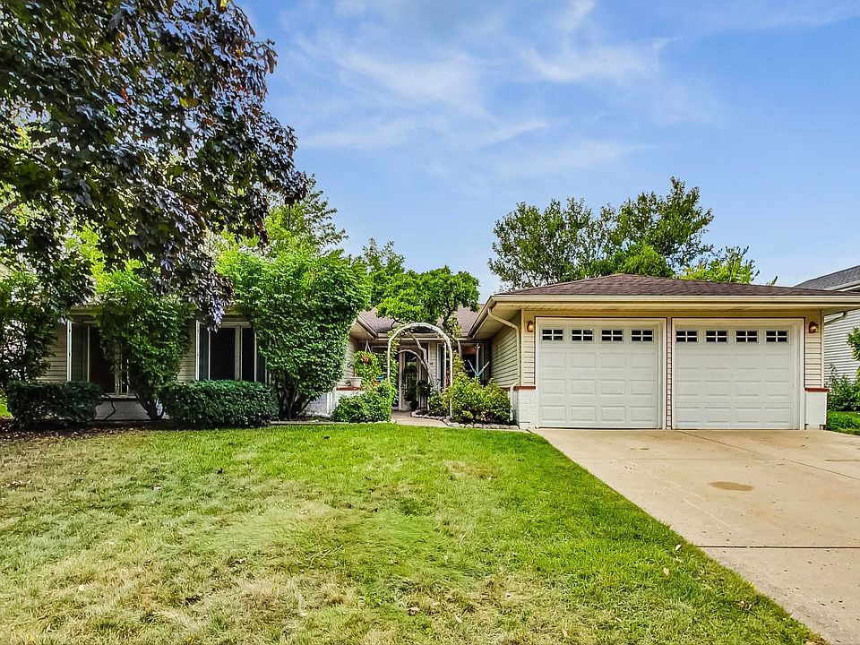 1st image of 256 Evergreen Ln
