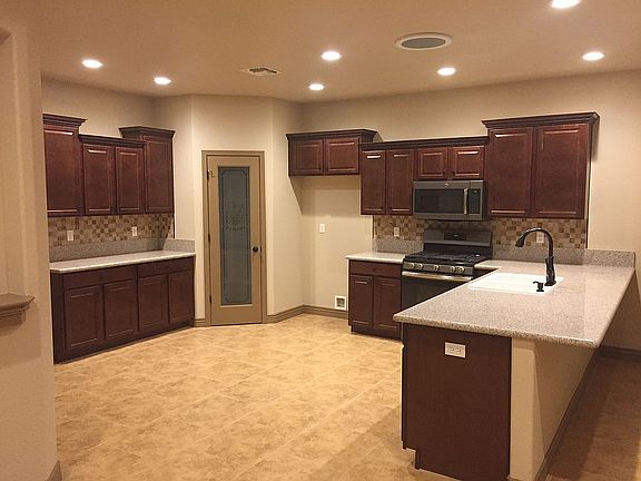 3rd image of 3334 Karen Ave