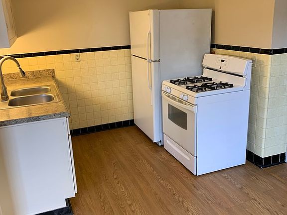 5th image of 6267 Savannah Ave #3