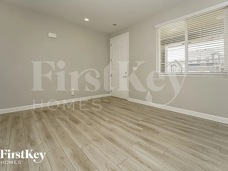 18009 E 99th Pl — Photo 4