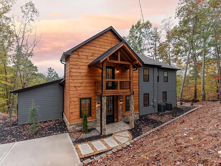 458 Palisade Dr — Photo 9