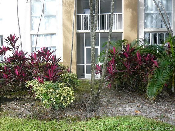 4th image of 9805 NW 52nd St APT 109