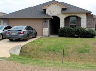 515 Cottage Row, Mabank, TX 75147