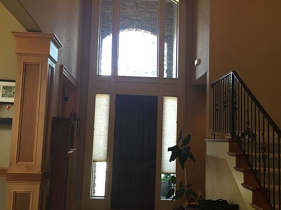 3rd image of 16374 SE Eckert Ln