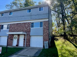 69 Fischer Ave, Pittsburgh, PA 15223