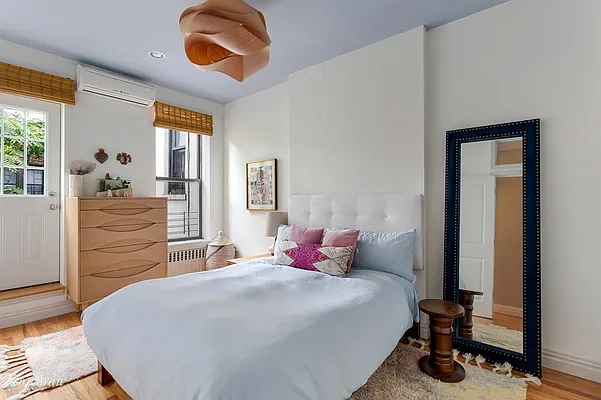 Rented by Corcoran | media 12