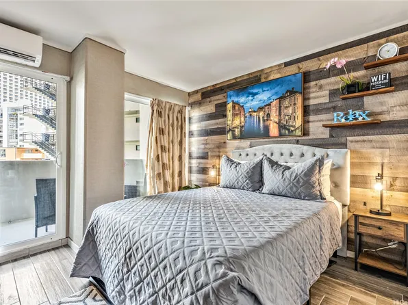 134 Kapahulu Ave #303, Honolulu, HI 96815