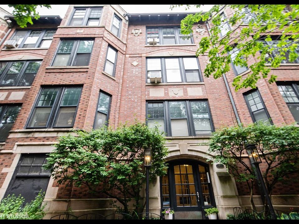 1st image of 2907 N Pine Grove Ave APT 3S