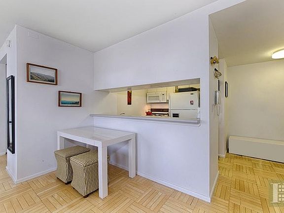 5th image of 232-236 E 47th St #32A