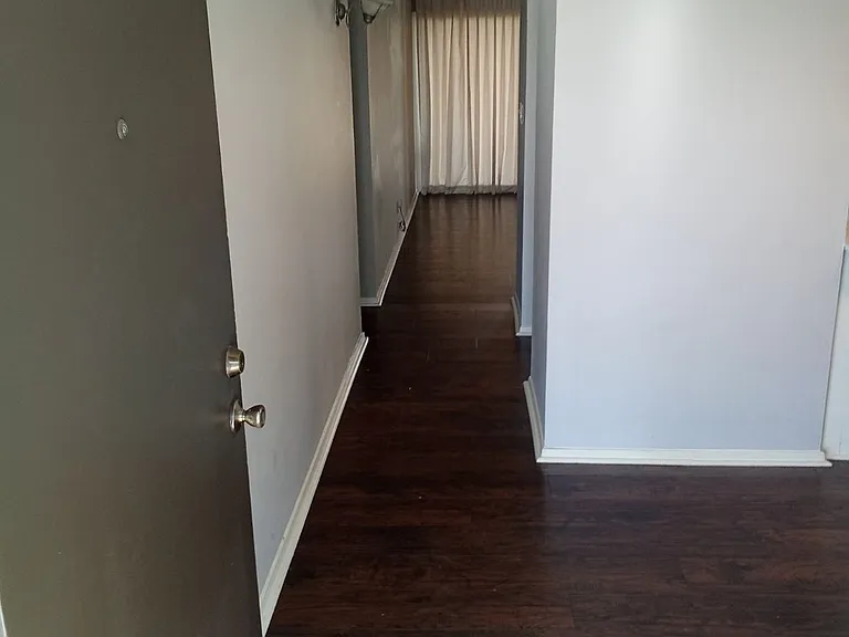 501 Cypress Ln — Photo 7