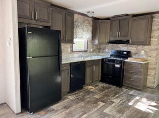 19 Potters Ln, Orrington, ME 04474