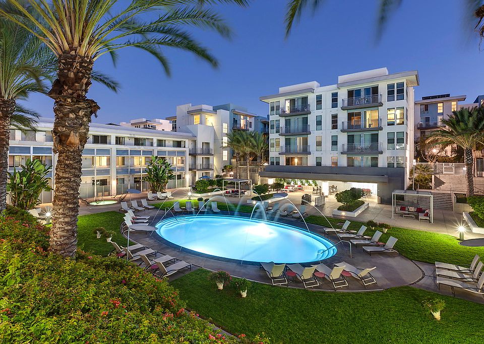 The Stuart at Sierra Madre Villa