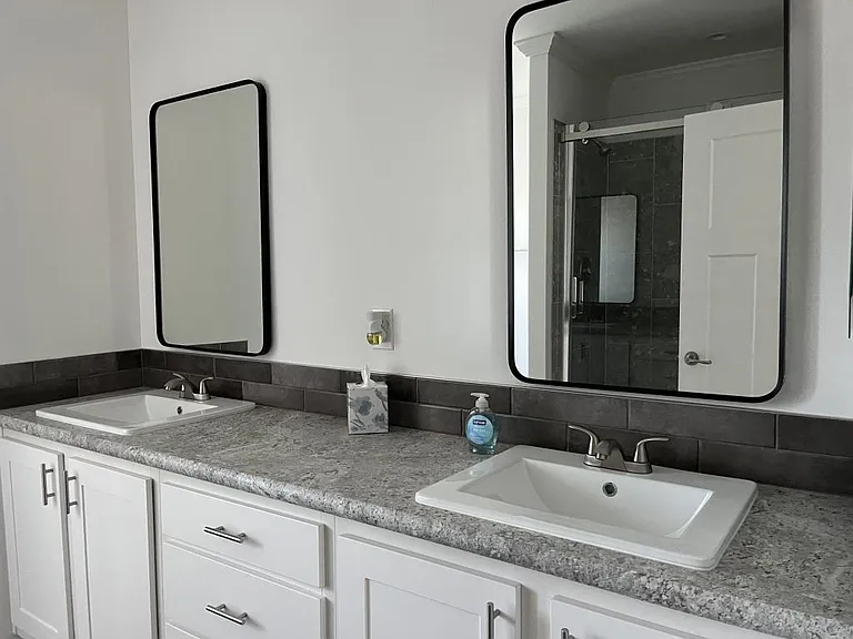 24300 Airport Rd #111 — Photo 5
