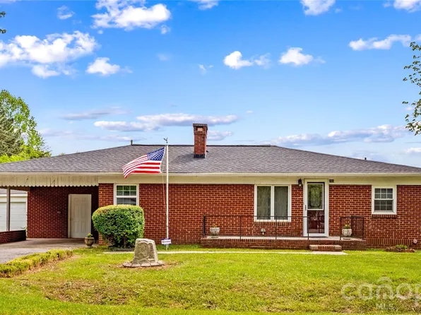 155 Parkertown Rd, Mooresville, NC 28115