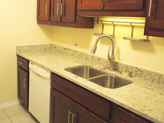 3rd image of 6158 Knoll Way Dr APT 101