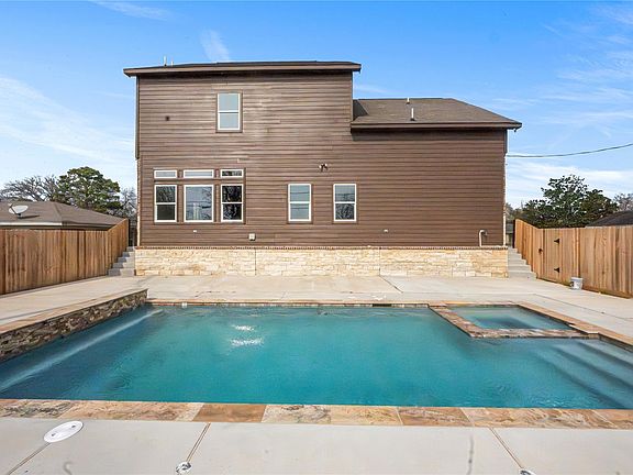 4th image of 6413 N Ridgecrest Dr