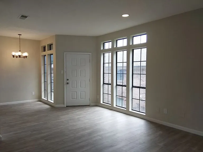 6248 Oram St #3 — Photo 4