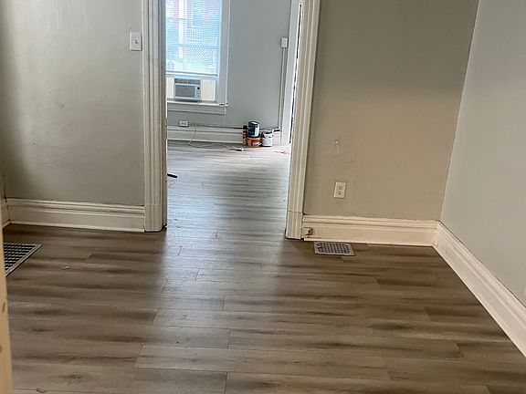 2nd image of 5327-5329 Labadie Ave #5327