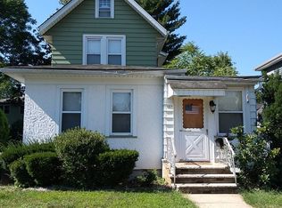 160 Stone St, Maywood, NJ 07607