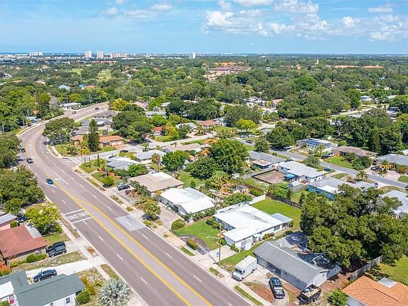 2nd image of 5821 Gulfport Blvd S