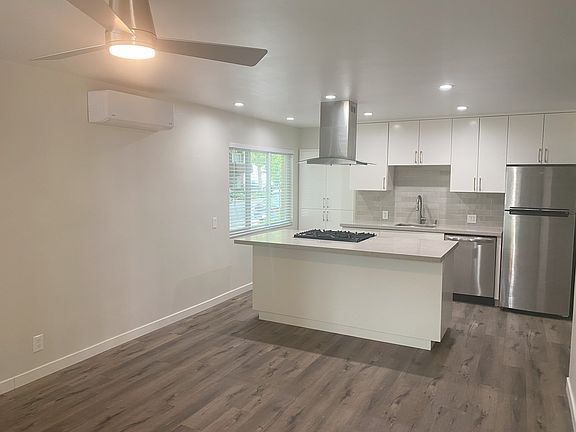 2nd image of 2301 H St APT 1