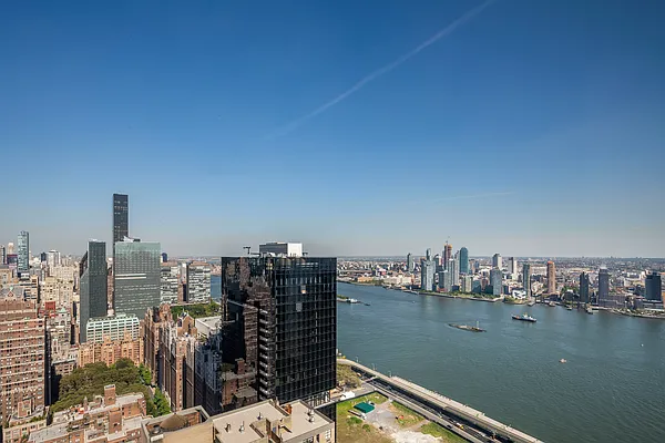 Sold by Douglas Elliman | media 10