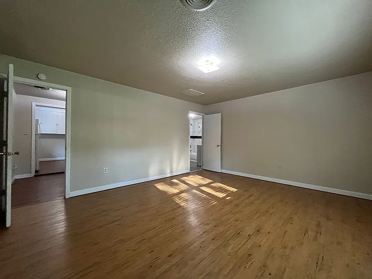728 N Marion Ave — Photo 13