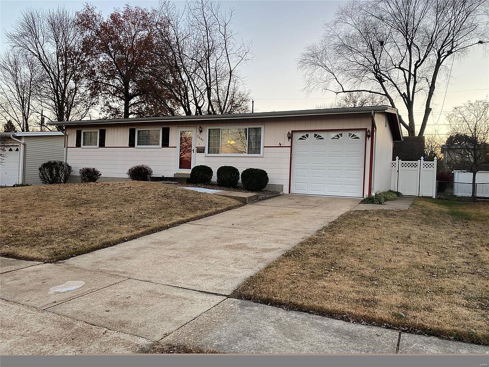 1st image of 2540 Dove Dr
