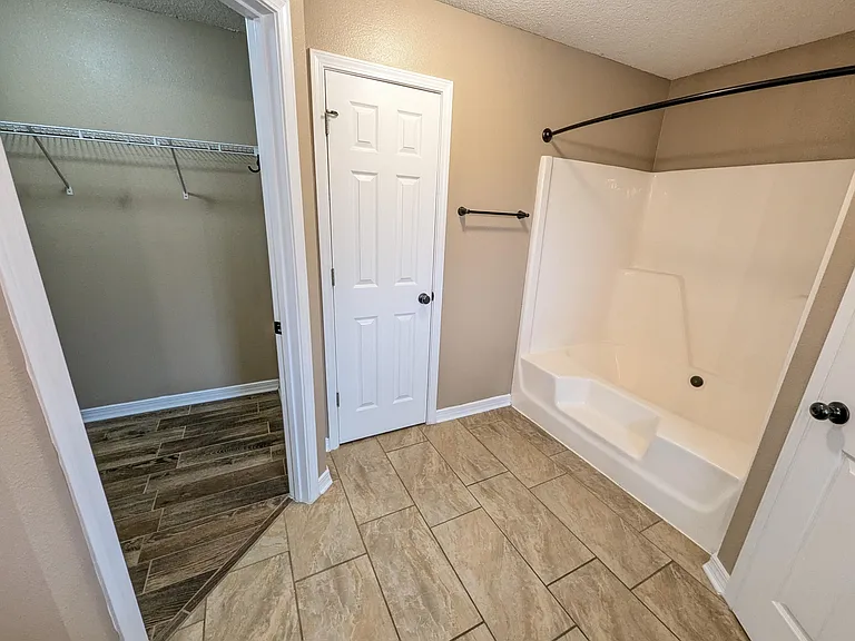 2409 Juneau Ln — Photo 25