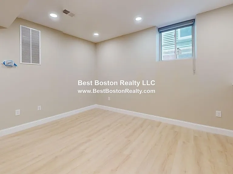 231 Highland Ave #1 — Photo 29