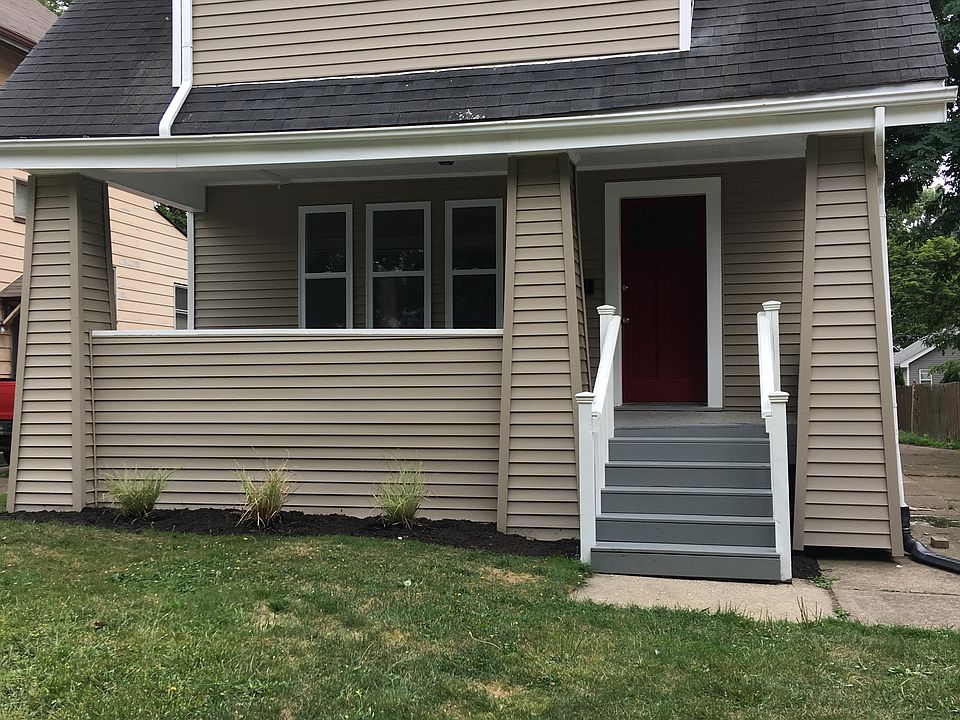 1st image of 184 E Mapledale Ave