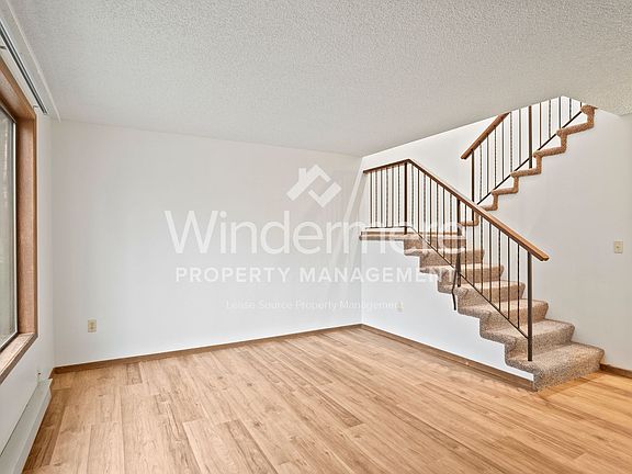 3rd image of 2702 E 31st Ave #2706