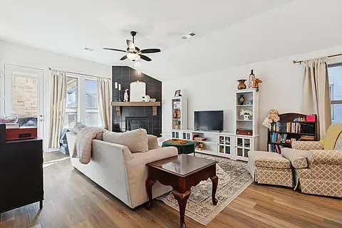 1705 Horizon Way — Photo 10