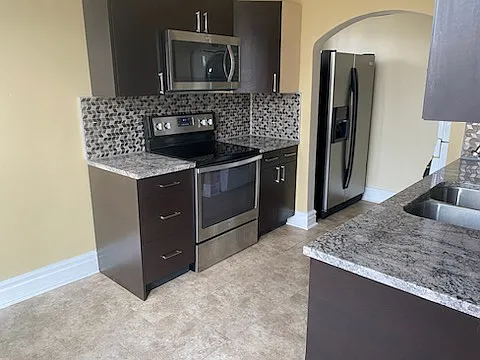 1475 N Delaware St #3 — Photo 3
