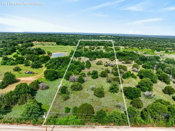 28 Fairview Rd, Mineral Wells, TX 76067