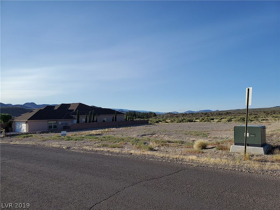 2nd image of 630 Box Canyon Rd