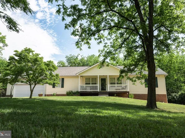 200 Stayman Dr, Clear Brook, VA 22624