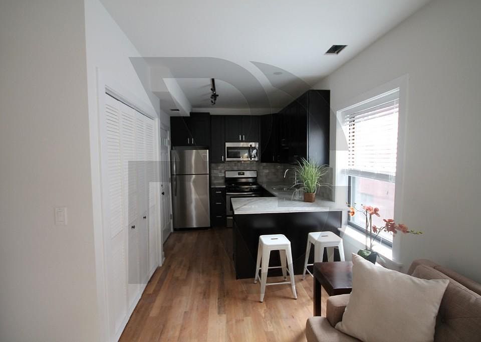 1st image of 2201 W Eastwood Ave #2209GDN