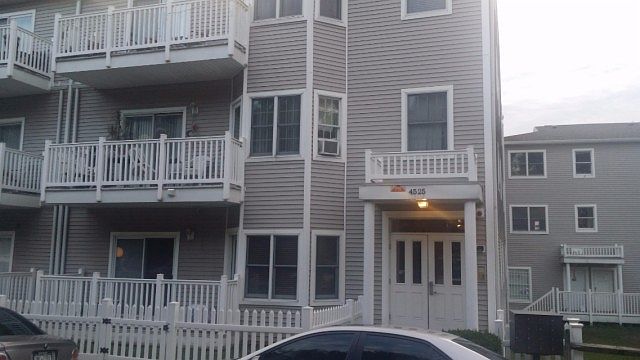 2nd image of 4525 Smith Ave APT 4