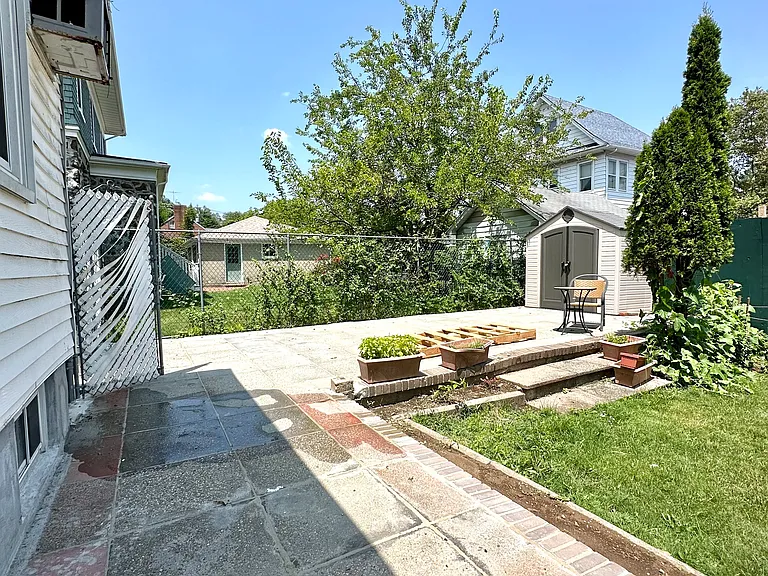 Garretson Ave — Photo 9