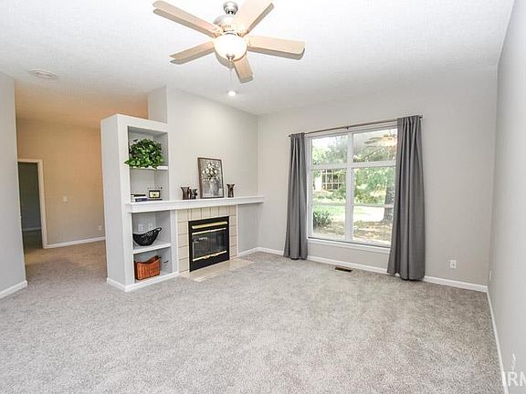 4th image of 600 E Moss Creek Dr