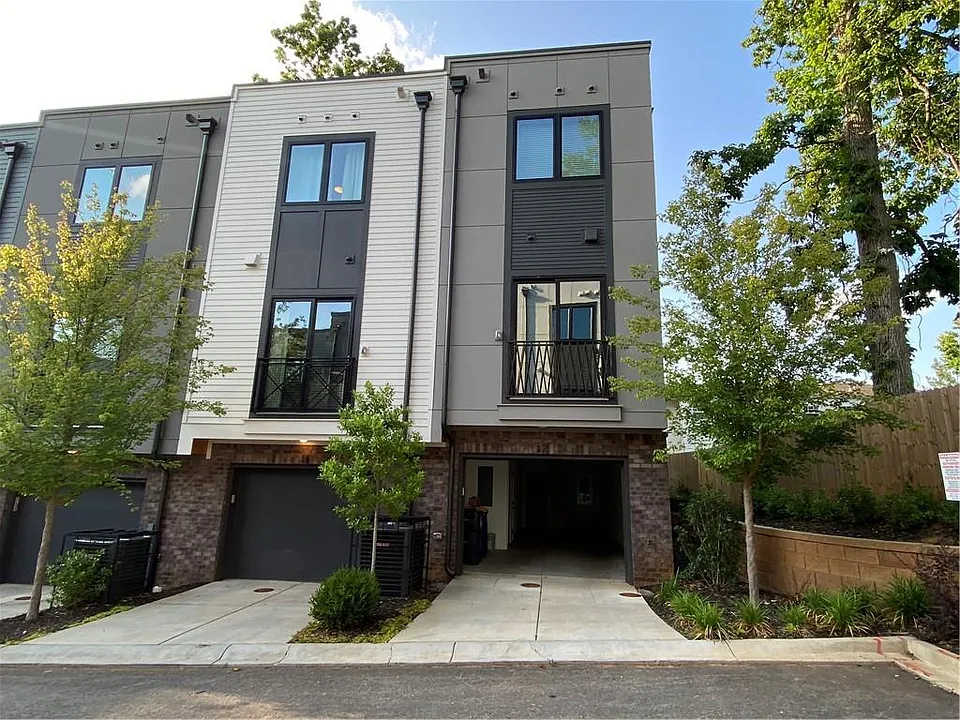 2199 Lenox Rd NE #17