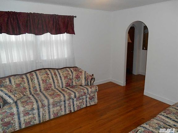 5th image of 816 Broadway