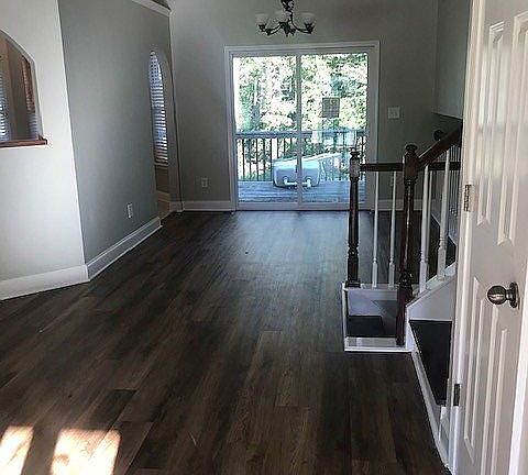 5th image of 25 Hopkins Farm Dr