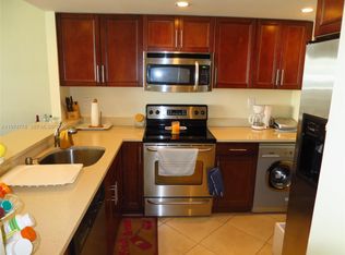 600 NE 36th St APT 619, Miami, FL 33137