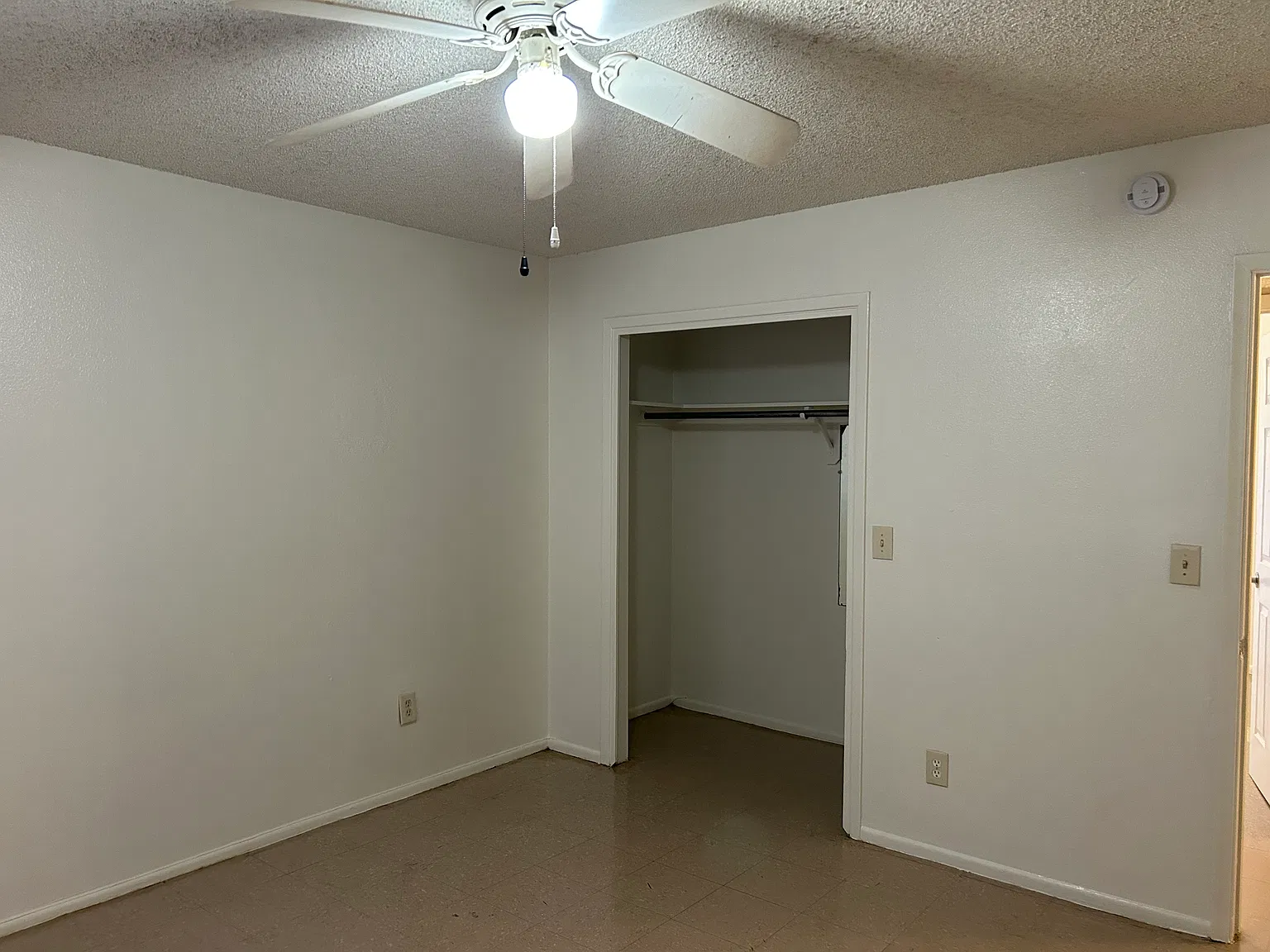 2 bed, 850 sqft, $1,015 — Photo 4