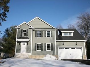 27 Bennett Rd, Wilbraham, MA 01095