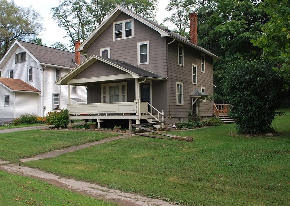 2nd image of 3928 N Main St