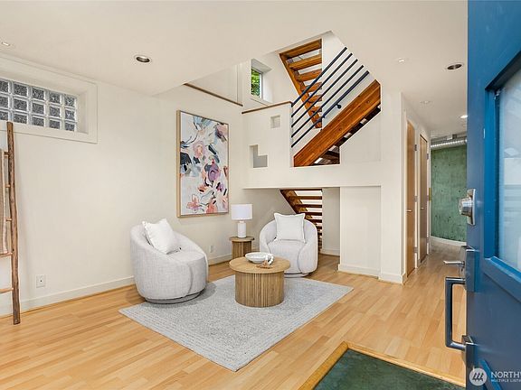5th image of 4089 Rockaway Beach Road NE